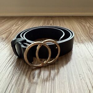 Classic Black Belt with Gold Loop Buckle – Good Condition